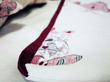 Cargar imagen en el visor de la galería, Decoración de dormitorio : estampado Ositos / Cereza
