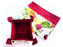 Cargar imagen en el visor de la galería, Decoración de comedor: Frutas y flores / Burdeos
